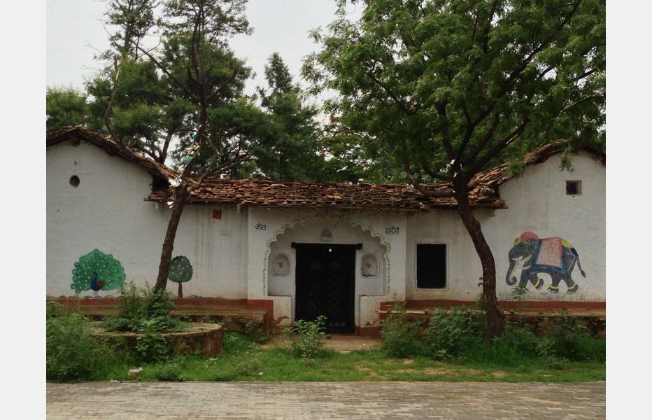D Source Design Gallery On Rajasthani Mud Huts Huts Made Of Mud