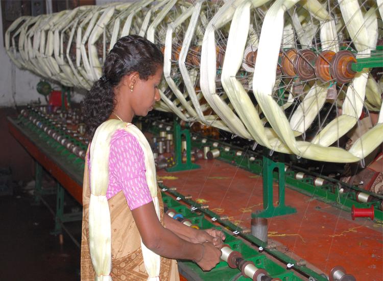 D'source Making Process Silk Twisting Process D'Source Digital Online Learning Environment